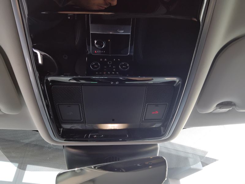GuidiCar - LAND ROVER Range Rover Velar 2019 Velar 2.0d i4 R-Dynamic S 180cv auto my20 Usato